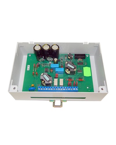 Блок распределения управления и сопряжения Тромбон БРУ-М30Д в Уссурийске Системы оповещения и управления эвакуацией Pintop.ru