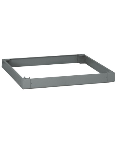 Цоколь Legrand 020519 в Уссурийске Цоколи для шкафов и стоек Pintop.ru