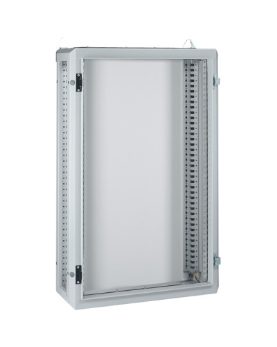 Шкаф распределительный Legrand 020452 в Уссурийске Щиты электрические Pintop.ru