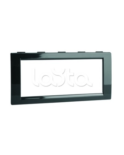 Рамка универсальная на 4 модуля, цвет чёрный DKC F00013B в Уссурийске Аксессуары для стоек и шкафов Pintop.ru