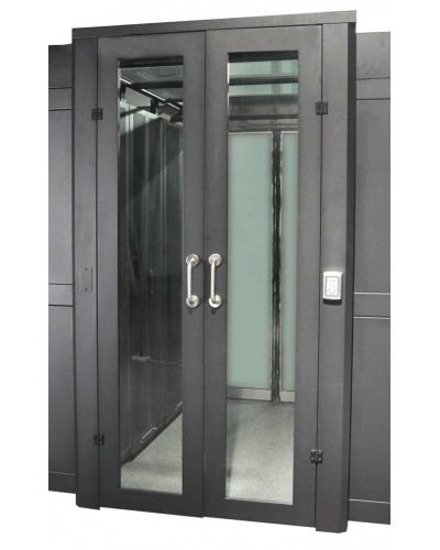 Дверь коридора развижная механические 1200 мм для шкафов LANMASTER DCS 42U, стекло, без замка LANMASTER LAN-DC-SDRM-42Ux12 в Уссурийске Аксессуары для стоек и шкафов Pintop.ru