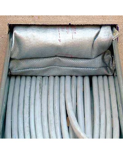 Подушка огнестойкая 120х100х25 DKC DB1801 в Уссурийске Аксессуары для огнетушителей Pintop.ru