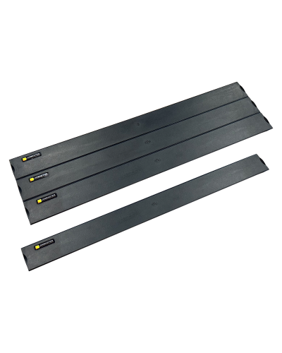 19 пластиковая фальш-панель 4U, разделяемая, быстросъемная, черная LANMASTER LAN-CB-FPP-4U в Уссурийске Аксессуары для стоек и шкафов Pintop.ru