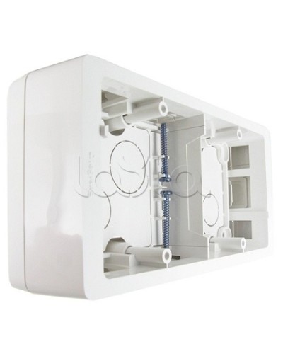 Коробка Legrand 080242 в Уссурийске Распределительные коробки Pintop.ru