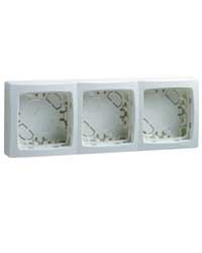 Рамка Legrand 086093 в Уссурийске Аксессуары для кабель-канала Pintop.ru