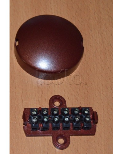 Коробка Комплектстройсервис УК-2П с клеммником на 6 контактов в Уссурийске Распределительные коробки Pintop.ru